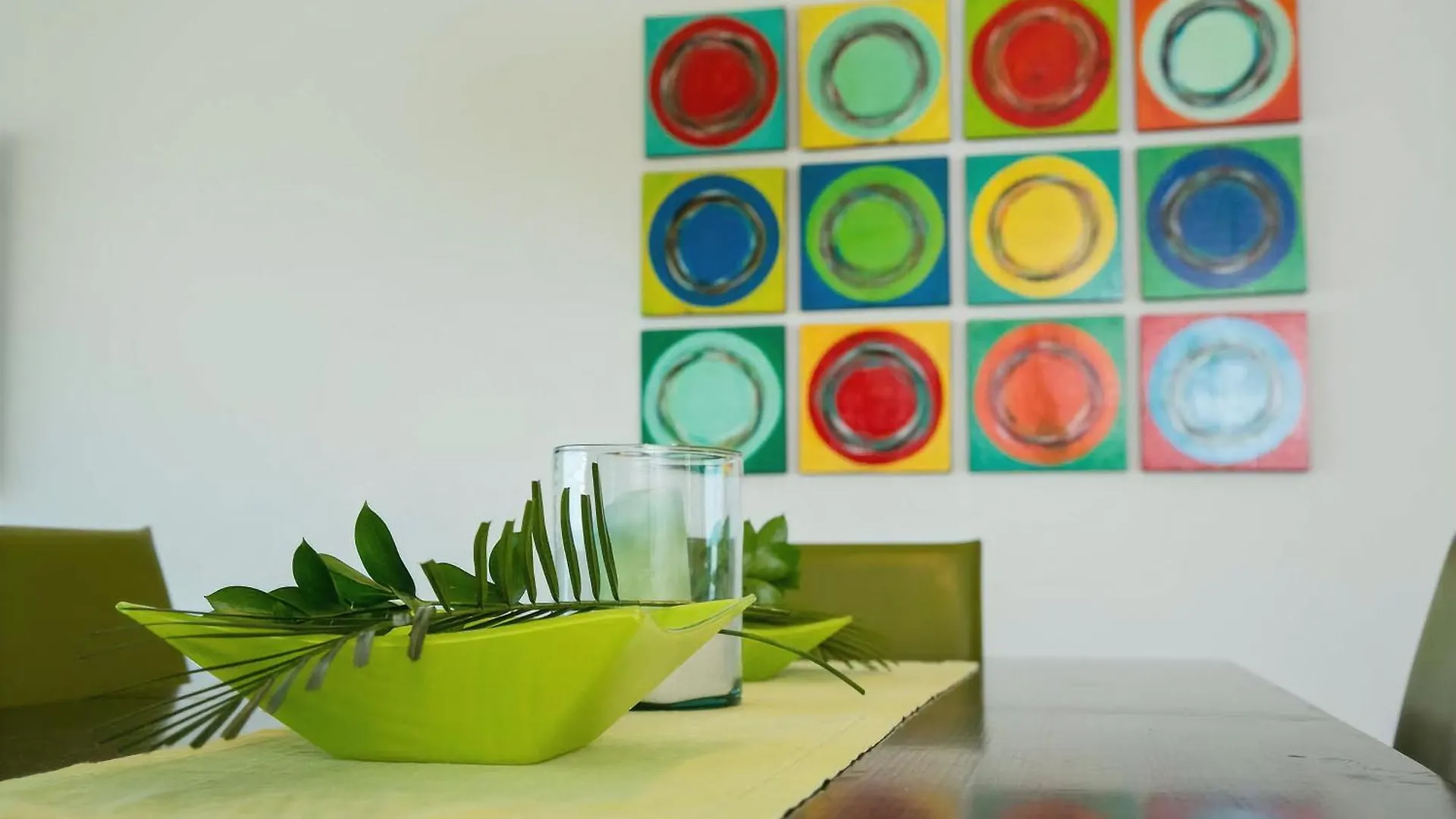Modern, Stylish And Great Views Apt In Oceania Palm Beach 0*,  Aruba